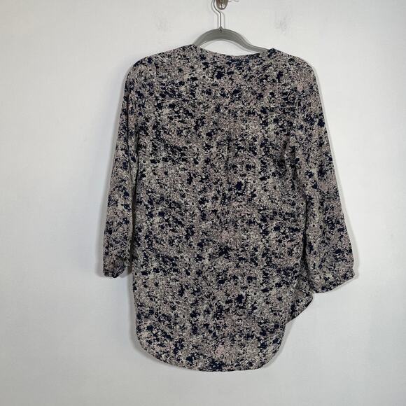 Amour Vert Womens Silk 3/4 Sleeve Popover Tunic Blouse Sz Medium Abstract Print - Picture 2 of 6